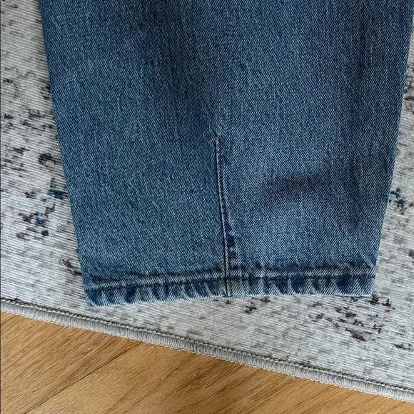 Universal Thread High Rise Blue Jeans - Picture 4 of 5